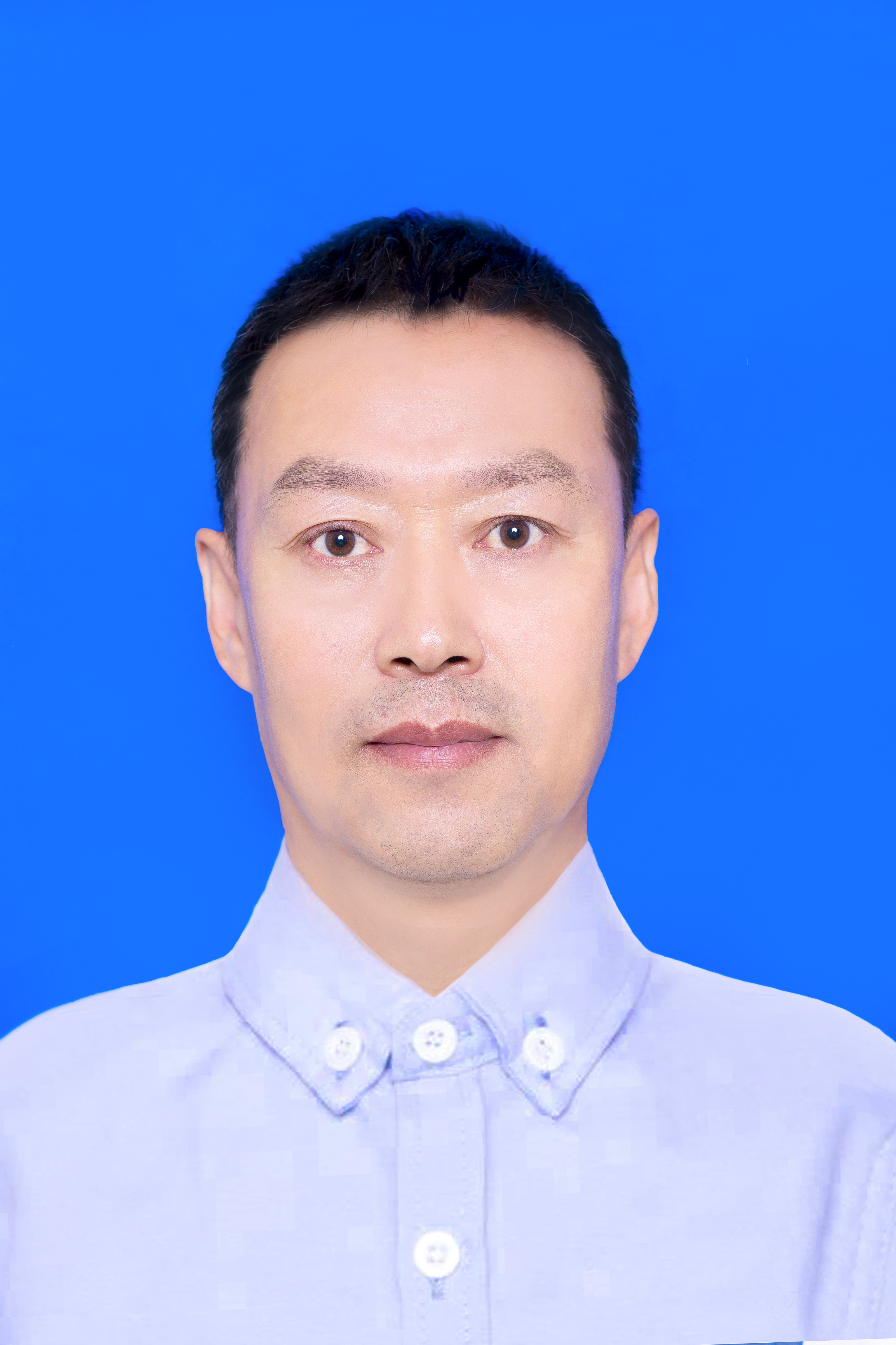 李明睿证件照.jpg